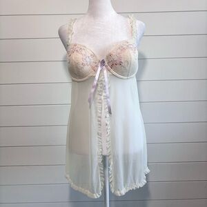 Inner Secret Baby Doll Sexy Slip Embroider cups with‎ Open front  Size L